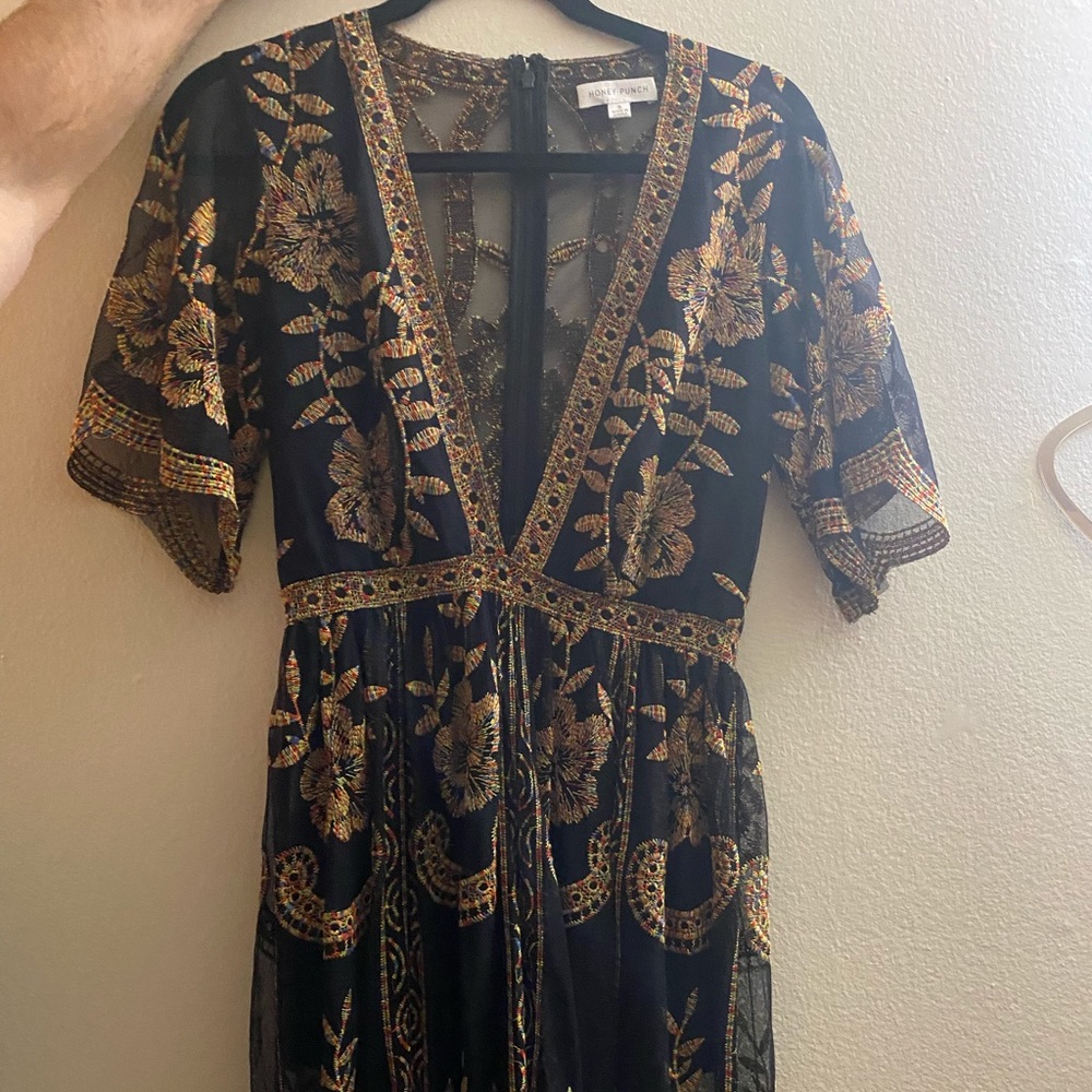 What I like to call — “A very stunning holiday dress”